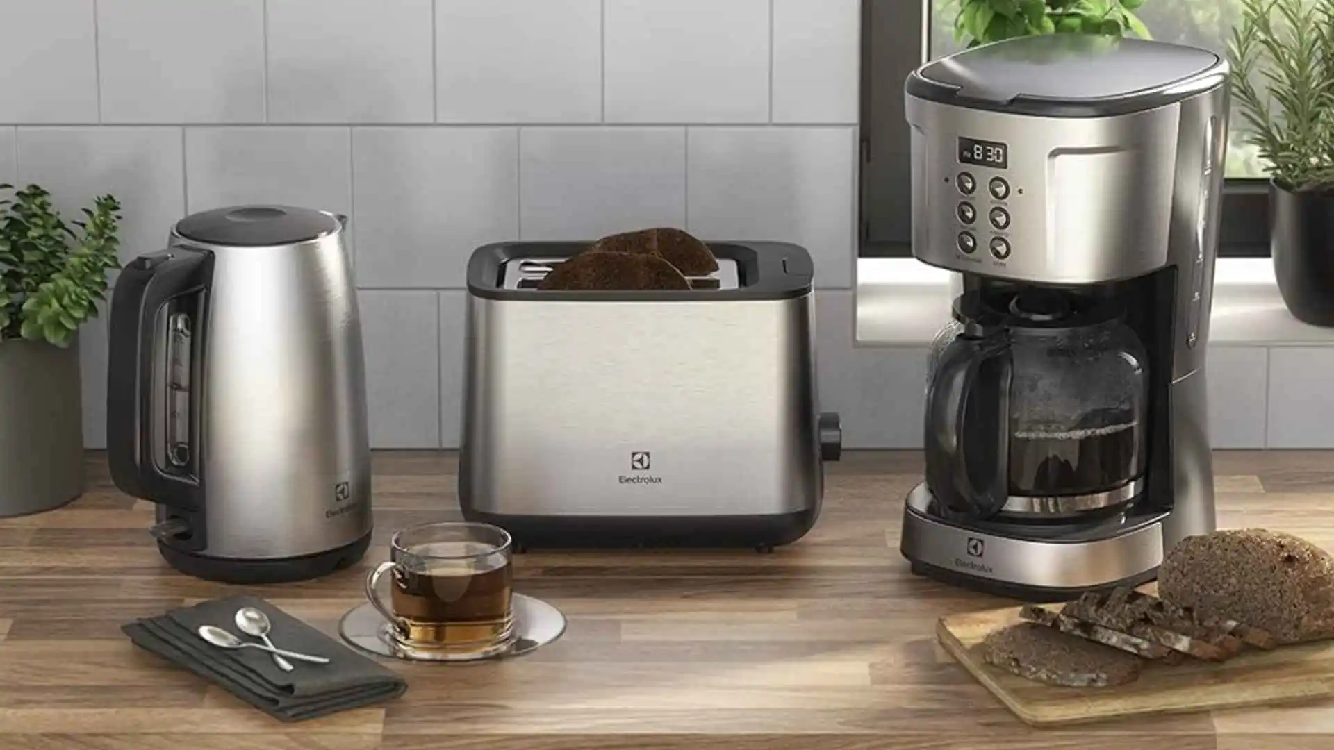 Cafeteira Elétrica Electrolux ECM30