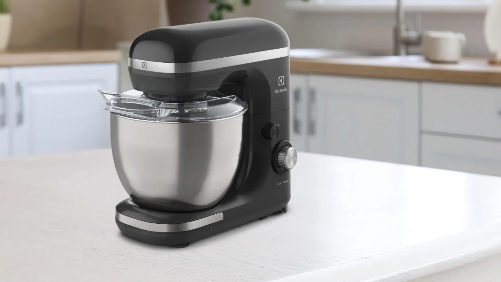 Batedeira Planetária Electrolux EKM40