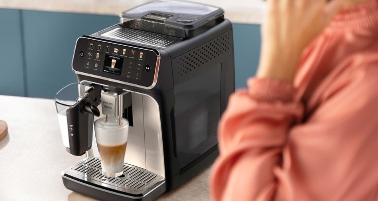 Cafeteira Espresso LatteGo Série 5500 EP5547