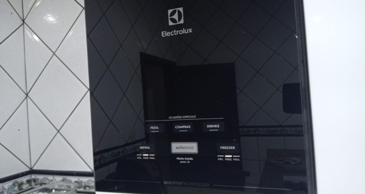 Geladeira Electrolux Frost Free Inverter IM8