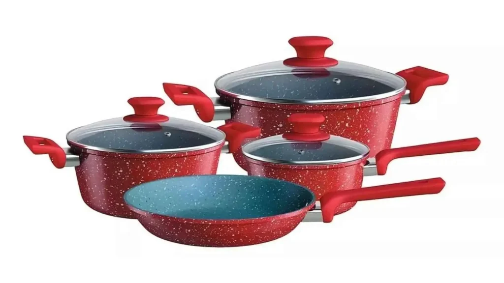 Detalhe das 4 peças do Conjunto de panelas Euro Home ALU8709-VO com tampas de vidro e fundo para indução