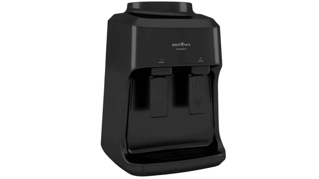 Bebedouro Britânia AquaPlus BBE12P preto em ângulo lateral mostrando o design compacto de bancada