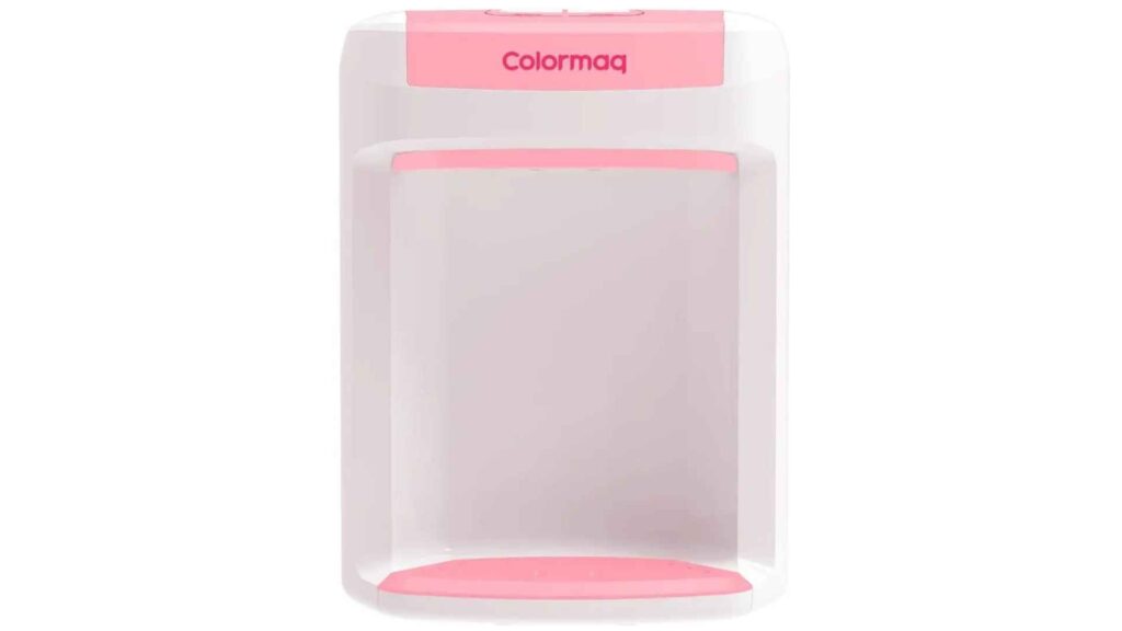 Vista frontal do Purificador de Água Colormaq Acqua na cor rosa com detalhes em branco