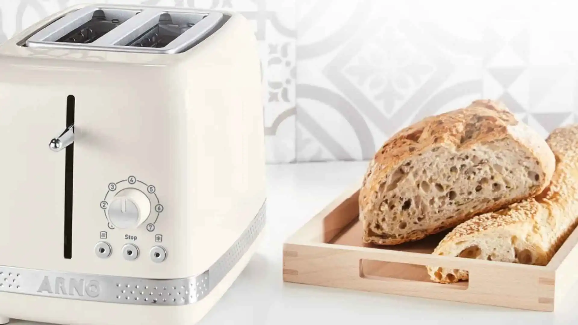 Review Torradeira Arno Soleil: Estilo Retrô e Praticidade na Cozinha