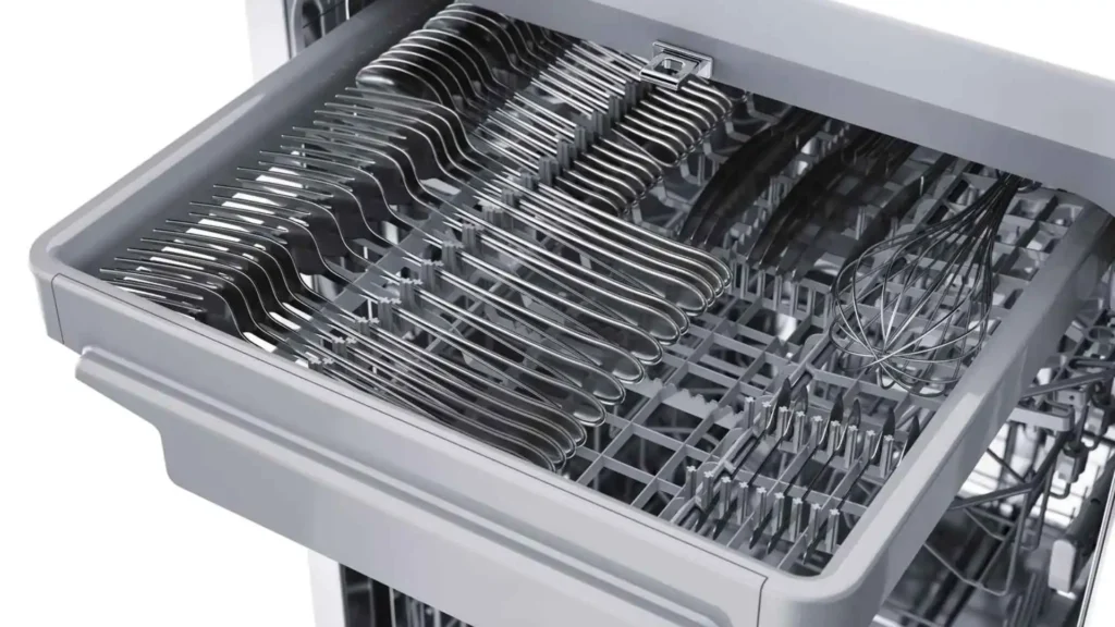 Cesto superior para talheres em formato de bandeja da Lava-Louças Brastemp BLF10BB 10 Serviços