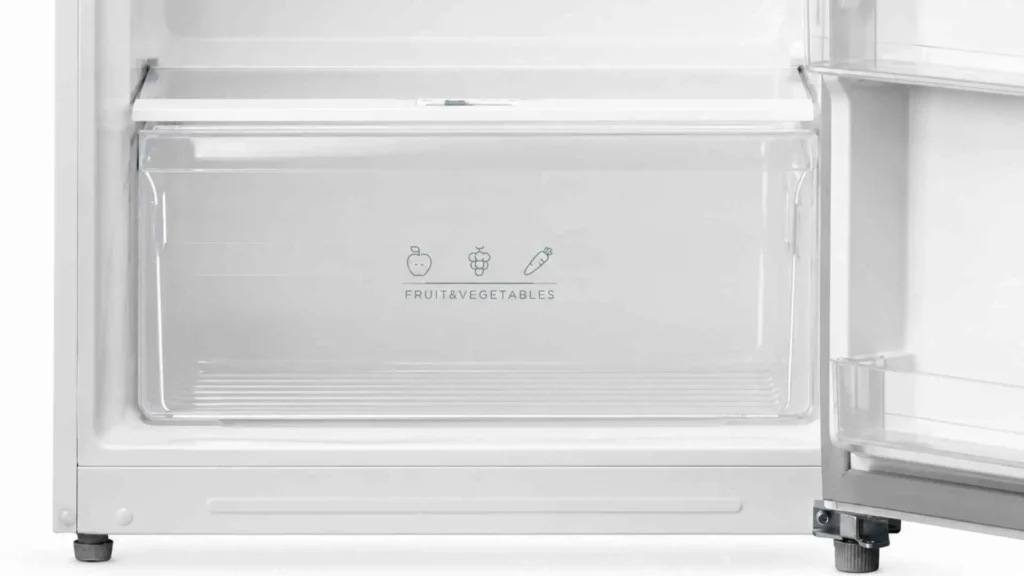 Vista interna em detalhe do compartimento extra frio Chiller Box da geladeira Frost Free Duplex 347L Midea aberta