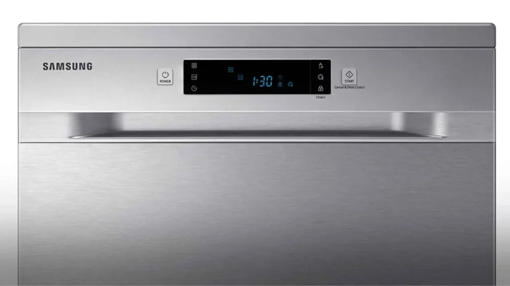 Detalhe do painel de controle LED da Lava-Louças 14 Serviços Samsung DW60