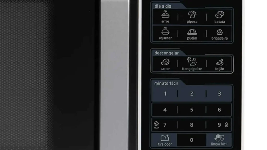 Detalhe aproximado do painel de controle e menu de funções do micro-ondas Midea MXSA35P2